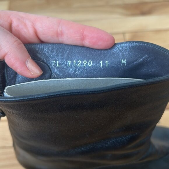 Stuart Weitzman soft leather heeled ankle boots square toe black size 11 - Picture 3 of 11